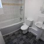 Rent 3 bedroom apartment of 79 m² in Hull