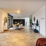 Huur 4 slaapkamer appartement van 215 m² in Veghel Centrum