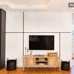 Rent 3 bedroom apartment of 109 m² in Paris