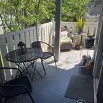 Rent 2 bedroom apartment in Costa Mesa