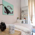 Rent a room in milan