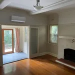 Rent 2 bedroom apartment in St Kilda