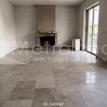 Rent 4 bedroom house of 216 m² in Νησί