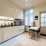 Rent 4 bedroom apartment in Ixelles