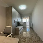 Rent 4 bedroom apartment of 110 m² in Roma