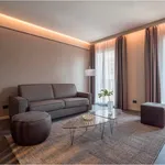 Rent 4 bedroom apartment of 45 m² in Milan