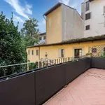 Rent 2 bedroom apartment of 130 m² in florence