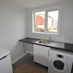 Rent 3 bedroom flat in North East Derbyshire