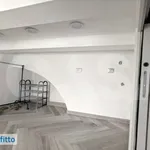 Affitto 2 camera appartamento di 50 m² in Naples