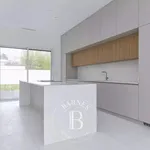 Maison de 335 m² avec 10 chambre(s) en location à Croissy-sur-Seine