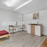 Pronajměte si 1 ložnic/e byt o rozloze 26 m² v Zlín