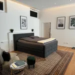 Miete 1 Schlafzimmer wohnung von 80 m² in Stuttgart