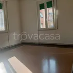 Affitto 5 camera appartamento di 113 m² in Albisola Superiore