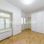 Pronajměte si 2 ložnic/e byt o rozloze 44 m² v Capital City of Prague