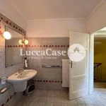 Rent 4 bedroom apartment of 100 m² in Lucca