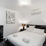 Rent 2 bedroom apartment in Melbourne