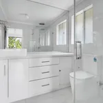 Rent 5 bedroom house in Bundoora