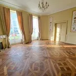 Appartement de 134 m² avec 4 chambre(s) en location à Nantes