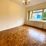 Rent 4 bedroom house in Camberley