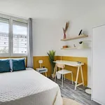 Rent a room in paris