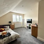 Rent 5 bedroom house in Reigate and Banstead