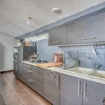 Appartement de 78 m² avec 4 chambre(s) en location à P