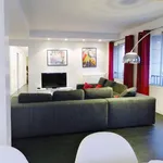 Rent 4 bedroom apartment of 55 m² in Paris