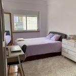 Rent a room of 60 m² in Lisbon