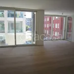 Affitto 5 camera appartamento di 181 m² in Milano