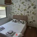 Rent 4 bedroom apartment of 100 m² in Βουλιαγμένη