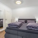 Rent 4 bedroom apartment of 170 m² in Düsseldorf