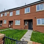 Room to rent in Charnley Mews, Whitefield, Manchester M45