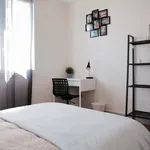 Rent a room of 65 m² in Toulouse