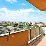 Rent 3 bedroom apartment of 102 m² in Milano