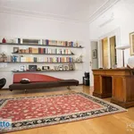 Rent 5 bedroom apartment of 185 m² in Rome