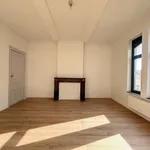 Huur 2 slaapkamer huis van 6973 m² in Bruxelles