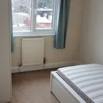 Terraced house to rent in Strathmore Avenue, Luton, Bedfordshire LU1