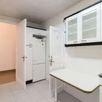 Rent a room of 250 m² in barcelona