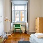 Rent 5 bedroom apartment in Lisbon