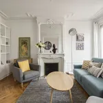 Rent 4 bedroom apartment of 82 m² in Paris