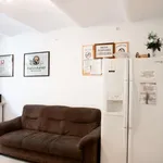 Rent a room of 200 m² in madrid