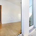 Rent 6 bedroom house of 260 m² in Milano