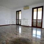 Rent 4 bedroom apartment of 110 m² in Urgnano