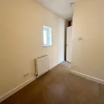 Rent 2 bedroom flat in High Peak