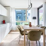 Miete 2 Schlafzimmer wohnung von 872 m² in Zurich