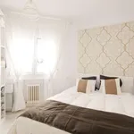 Rent 1 bedroom apartment of 57 m² in madrid