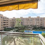 Alquilo 4 dormitorio apartamento de 150 m² en Valencia