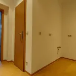 Miete 3 Schlafzimmer wohnung von 66 m² in Dresden