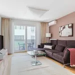 Rent 1 bedroom apartment of 640 m² in Vienna