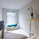 Rent 4 bedroom house in Stoke-on-Trent